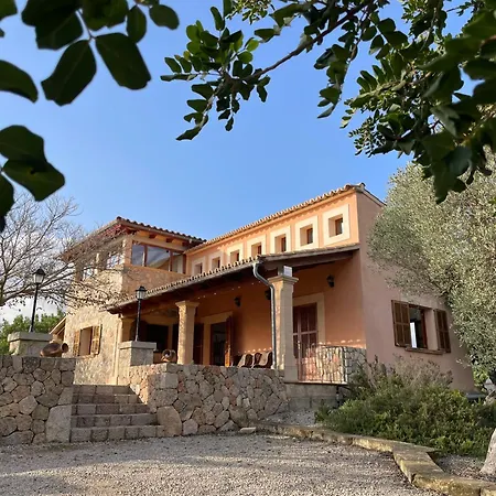 Casa Moragues * Santa Maria del Cami (Mallorca)