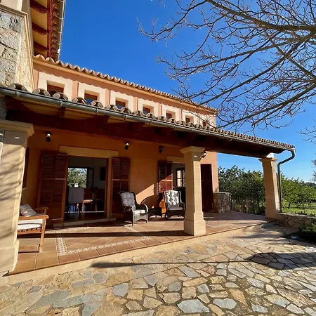 Casa Moragues * Santa Maria del Cami (Mallorca)